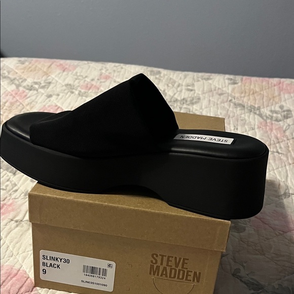 Steve Madden Women's Black Platform Slide Sandals - Picture 3 of 4